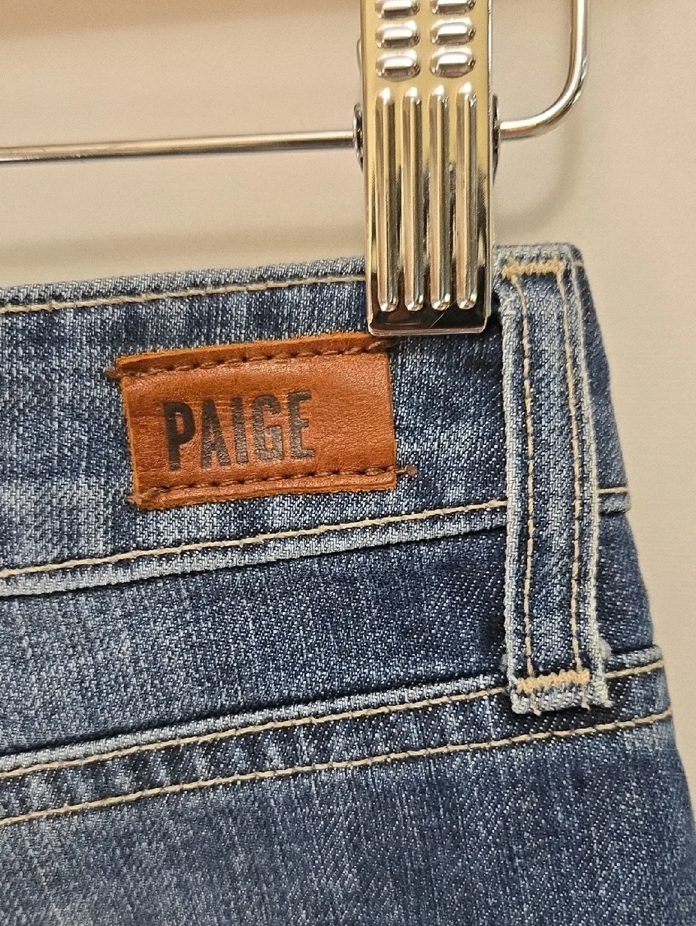 Paige Jimmy Jimmy Cuffed Jean Shorts‎ Size 28 Distressed